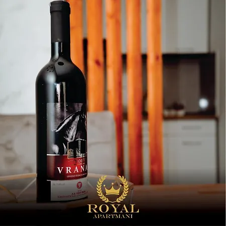 Royal 4 Апартаменты Добой