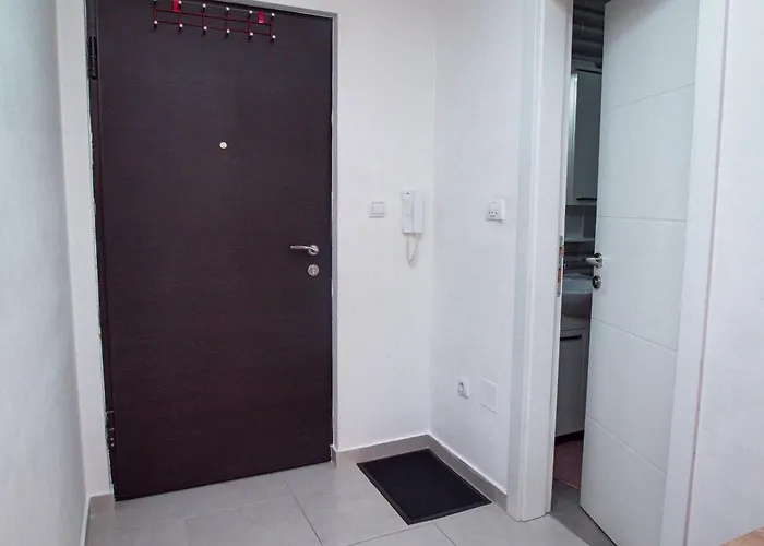 Royal 4 * دوبوي